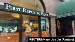 Una sucursal de First Republic Bank, en San Francisco, California. (REUTERS/Hyun Joo Jin)