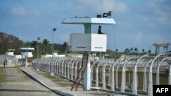 Vista exterior de una prisión en Cuba. (Adalberto Roque/AFP/Archivo)