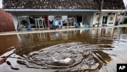 Los estragos de la tormenta tropical Debby