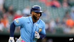 Yandy Díaz con los Tampa Bay Rays contra los Orioles de Baltimore, el 8 de mayo de 2023. (AP/Julio Cortez).