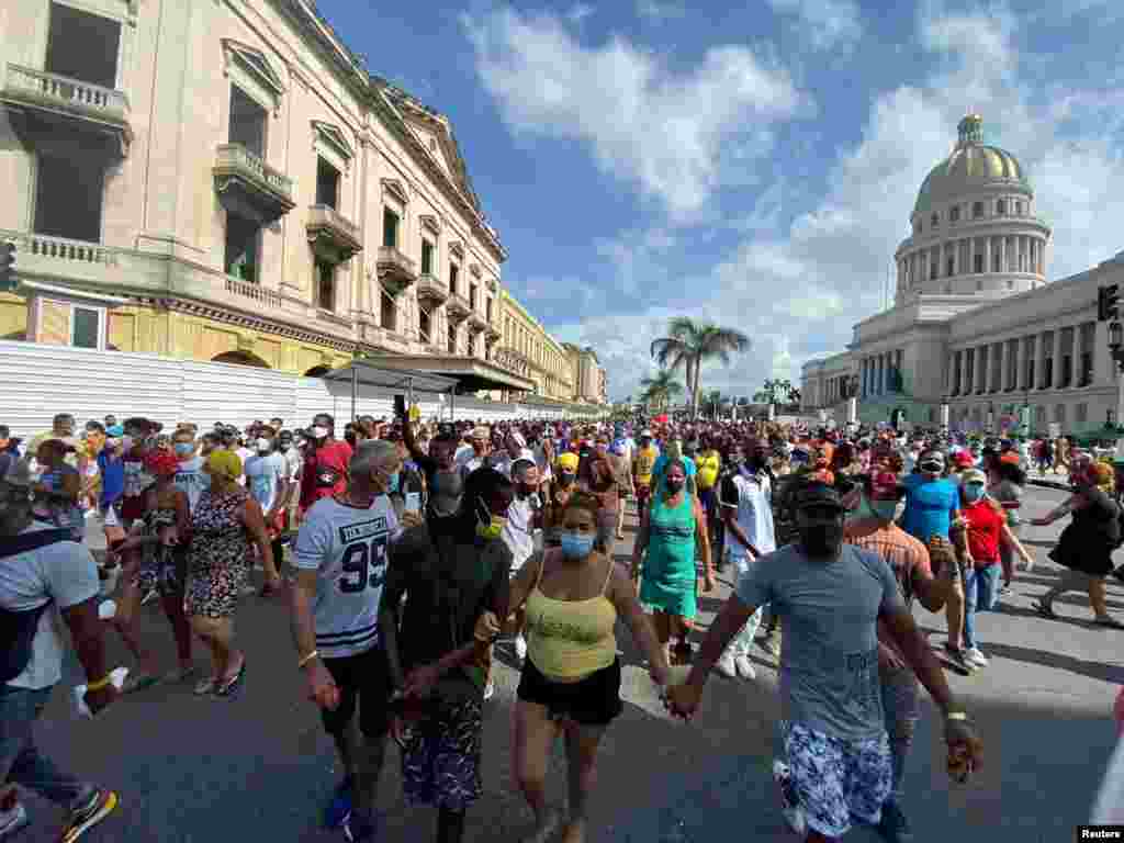 Levantamiento popular en Cuba. REUTERS/Stringer