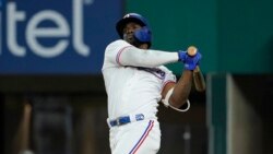 Adolis García, jardinero derecho de los Texas Rangers. (AP Photo/Tony Gutierrez)